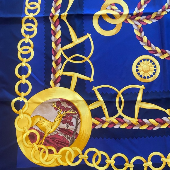 Celine Scarf - Picture 7 of 8